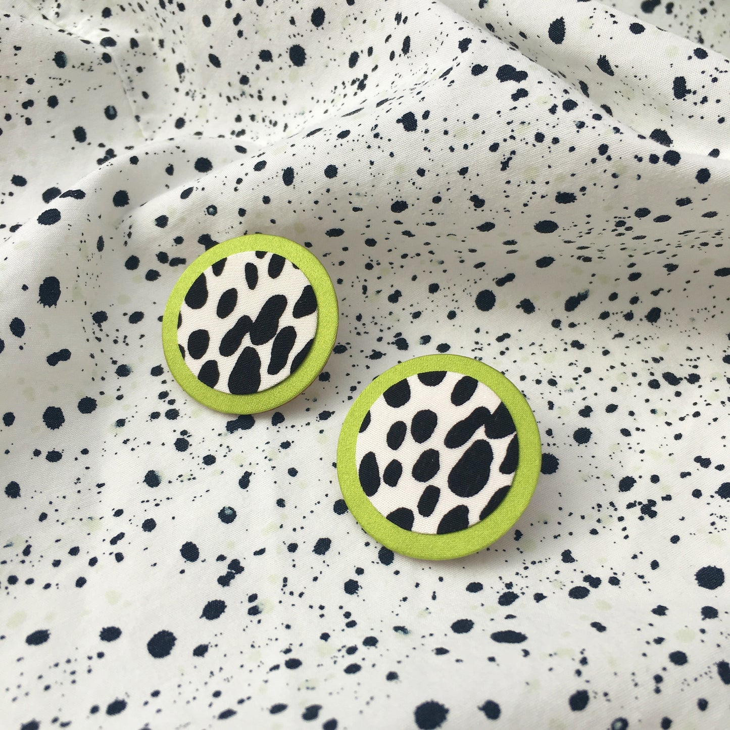 Maximoon Stud Earrings
