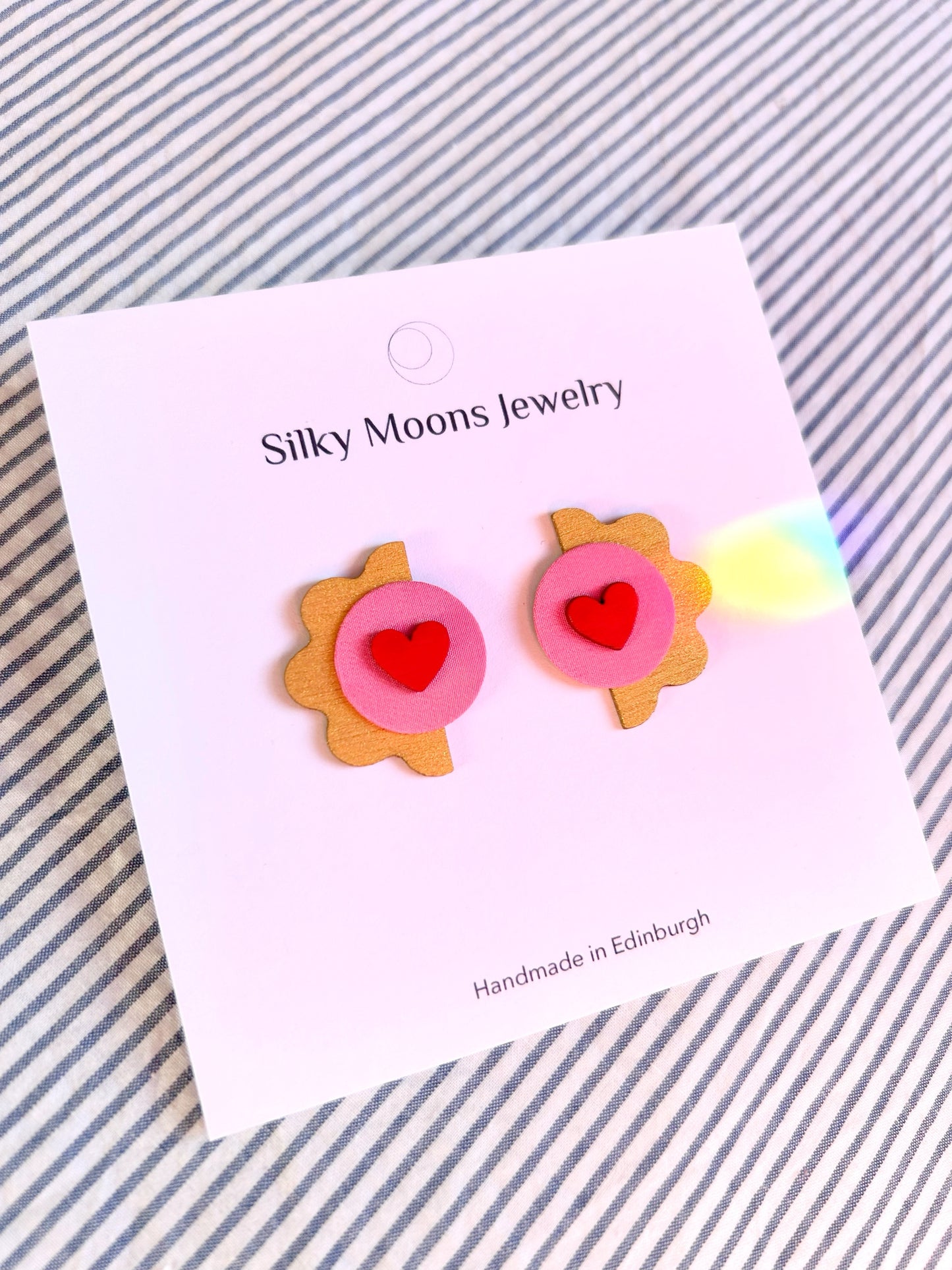 Lover’s Wave Stud Earrings