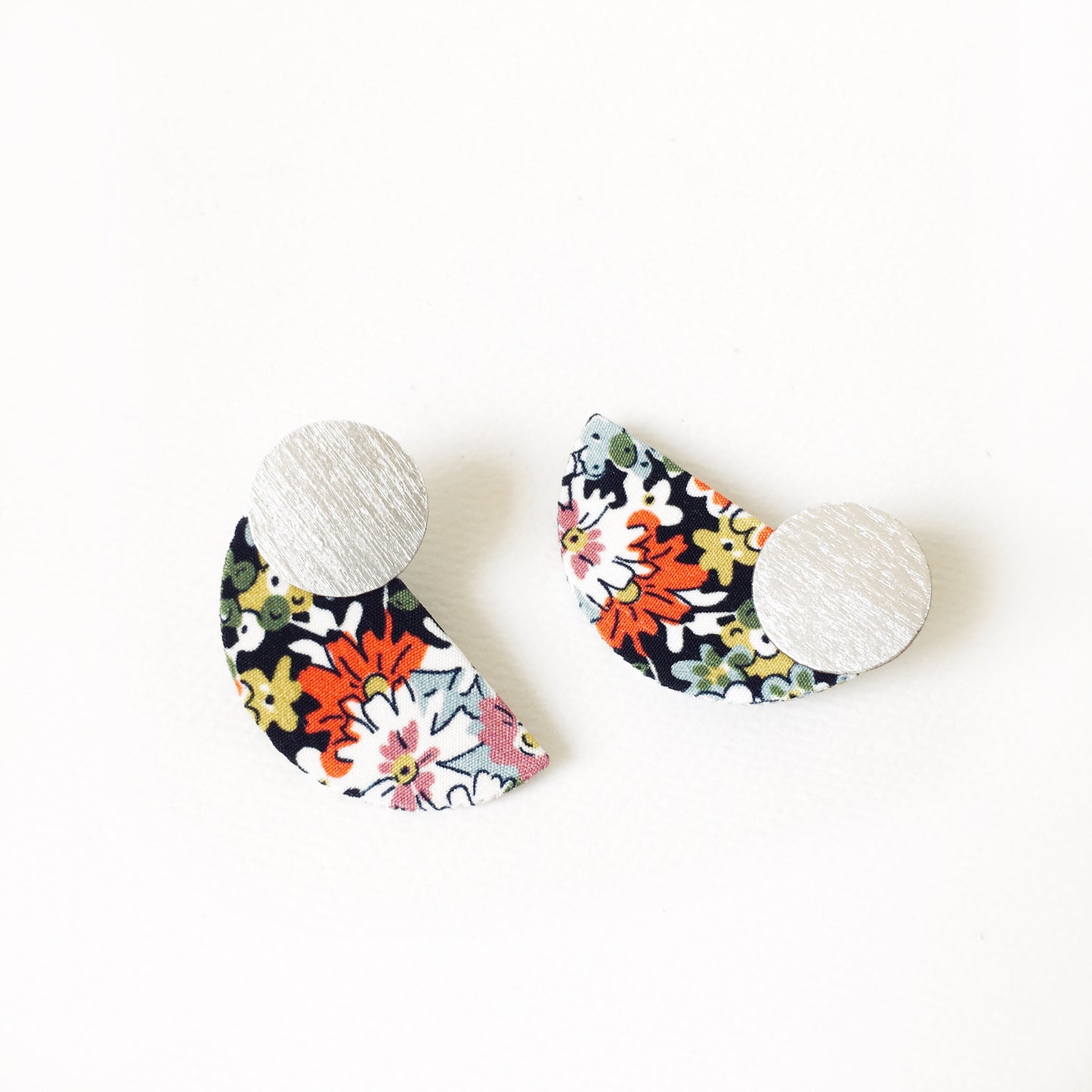 Silky Crescent Stud Earrings