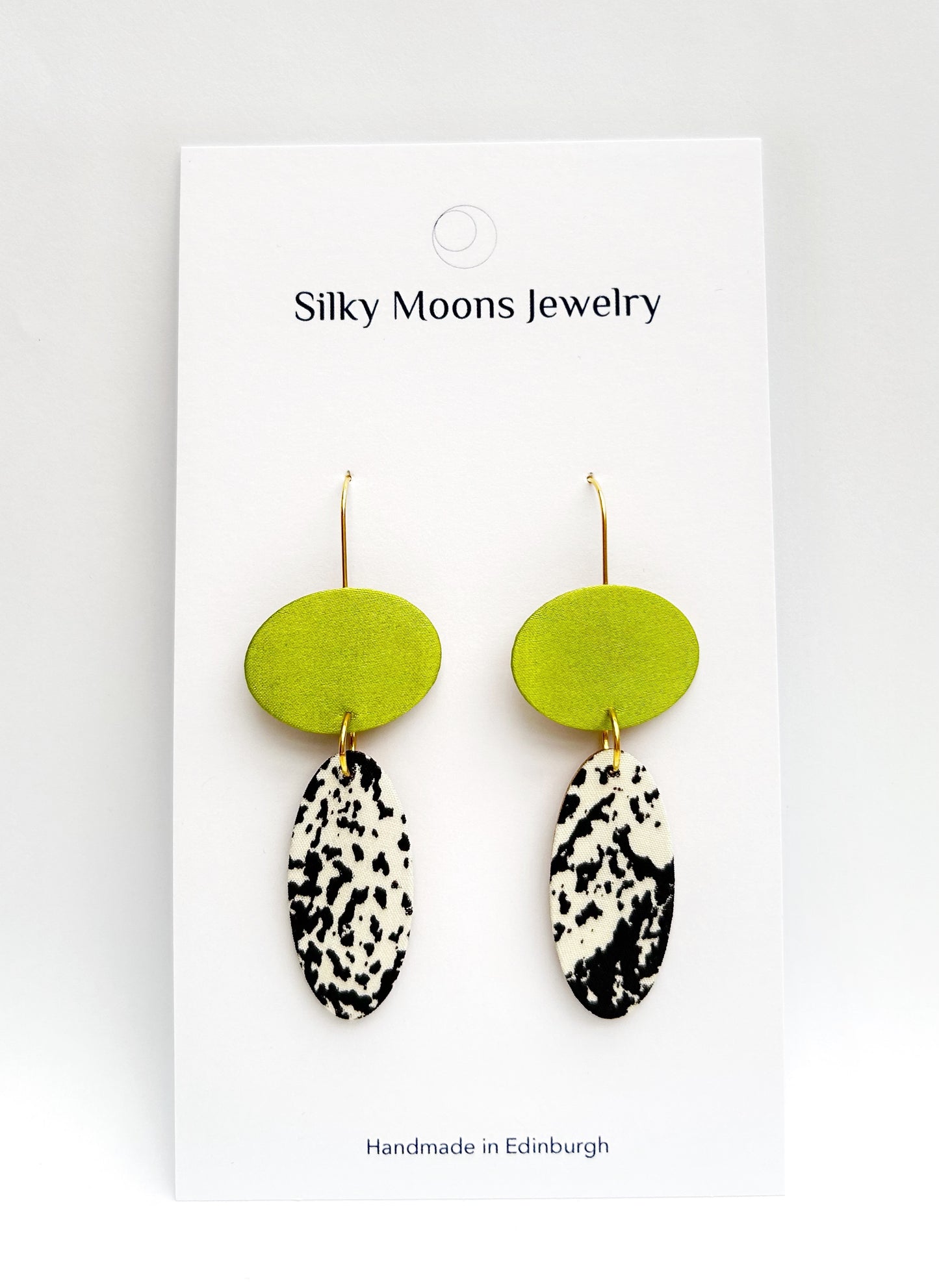 Daisy Petal Drop Dangle Hook Earrings